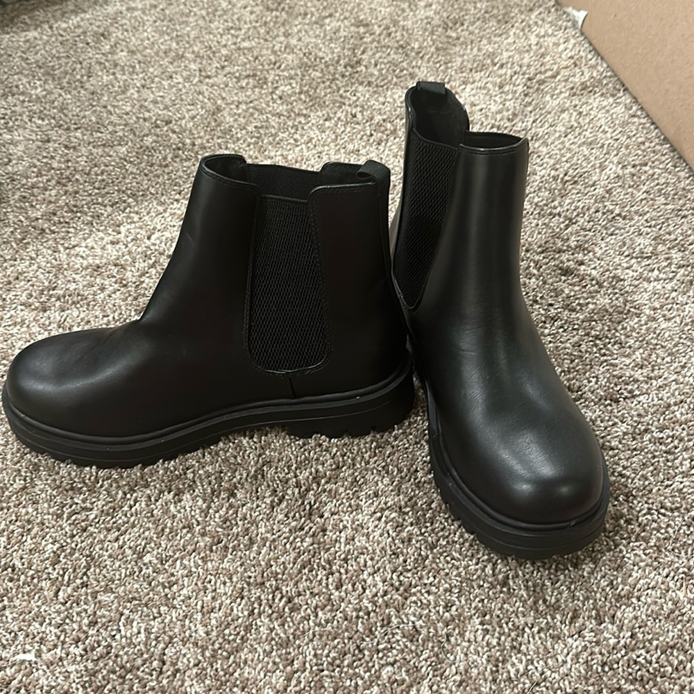 Women’s faux leather ankle boots (WILL BE FOR SALE AGAIN NEXT SPRING!)